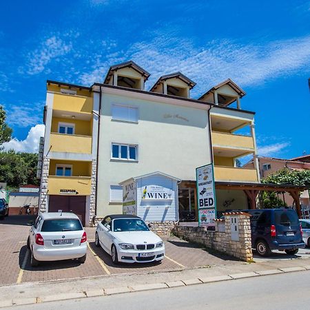 Villa Monsena روفينج المظهر الخارجي الصورة