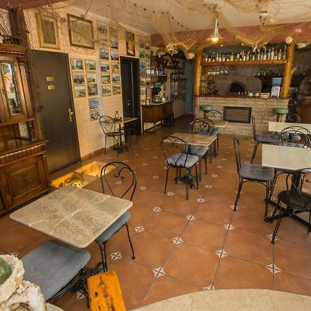 Villa Monsena روفينج المظهر الخارجي الصورة