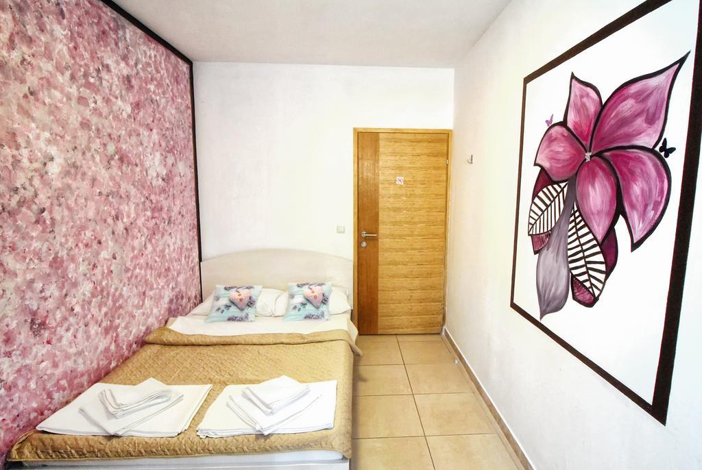 Villa Monsena روفينج المظهر الخارجي الصورة