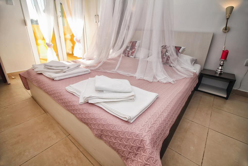 Villa Monsena روفينج المظهر الخارجي الصورة
