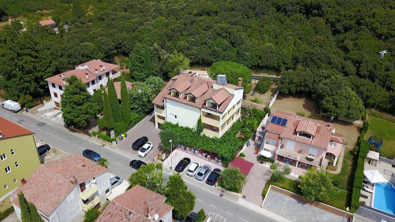 Villa Monsena روفينج المظهر الخارجي الصورة